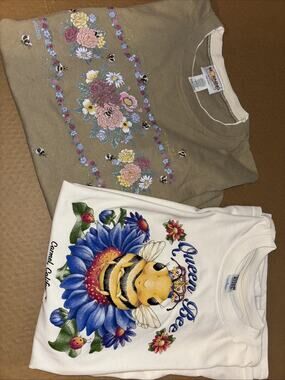Bee Lover’s Vintage T-shirt Bundle 2 Shirts XL Women’s